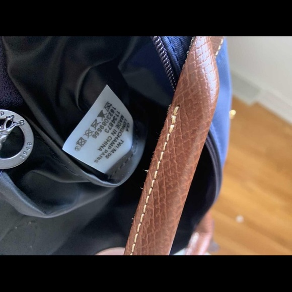 Longchamp medium Le pliage short handles - Picture 2 of 2